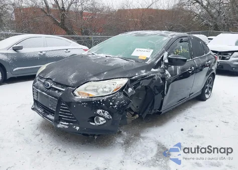 2012 Ford Focus Se z USA, uszkodzony, nr VIN 1FAHP3F2XCL326745